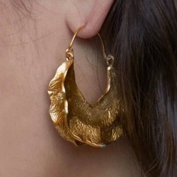 Earrings Puffy Molten Metal Crumpled Gold O25 - Picture 2 of 5